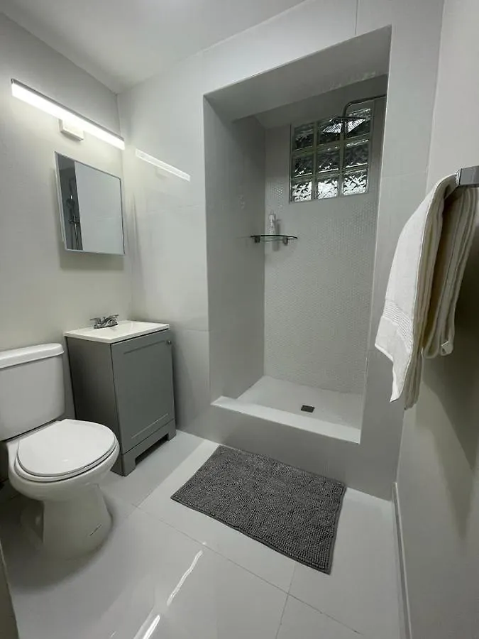 Luxurious Beachside 3-Br Apt San Juan 0*,
